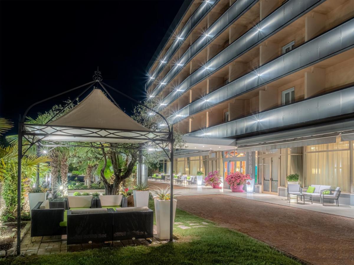 אבנו טרמה Hotel Terme Cristoforo מראה חיצוני תמונה