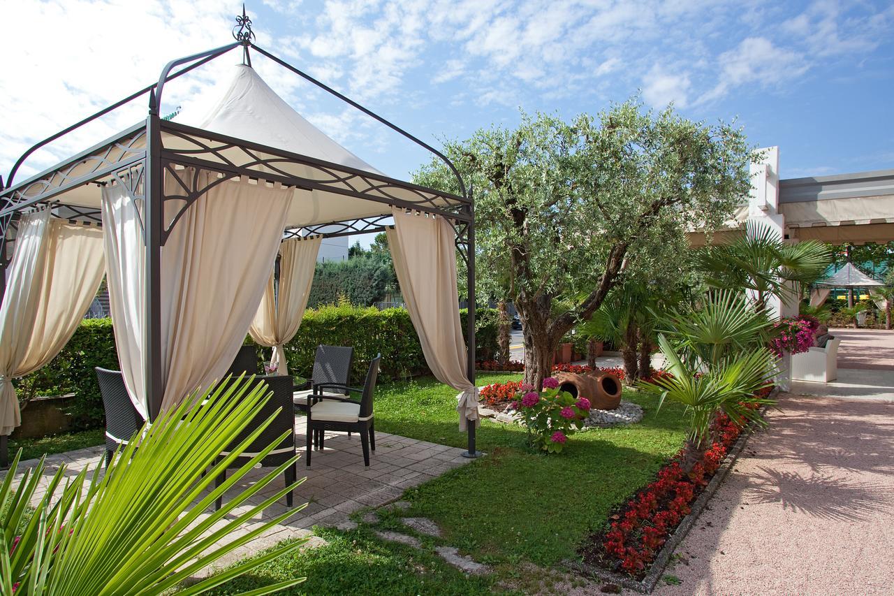 אבנו טרמה Hotel Terme Cristoforo מראה חיצוני תמונה